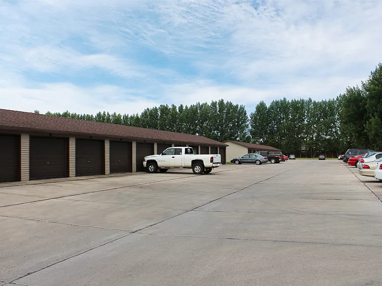 Forest Park Apartments — Photo 10
