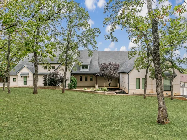 704 Silver Spur Ct, Southlake, TX 76092