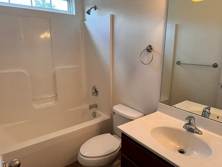1122 Updike Rd SE — Photo 7