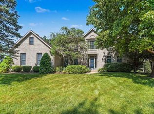 52611 Spring Valley Ln, Granger, IN 46530