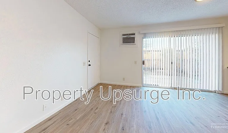 2737 Gilmore Ln #1 — Photo 4