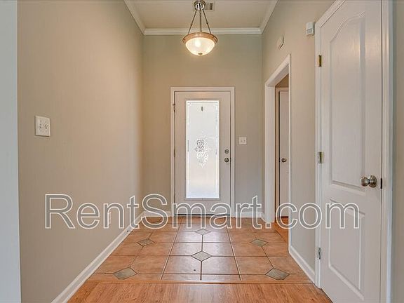 5th image of 2113 Sylvan Lake Dr