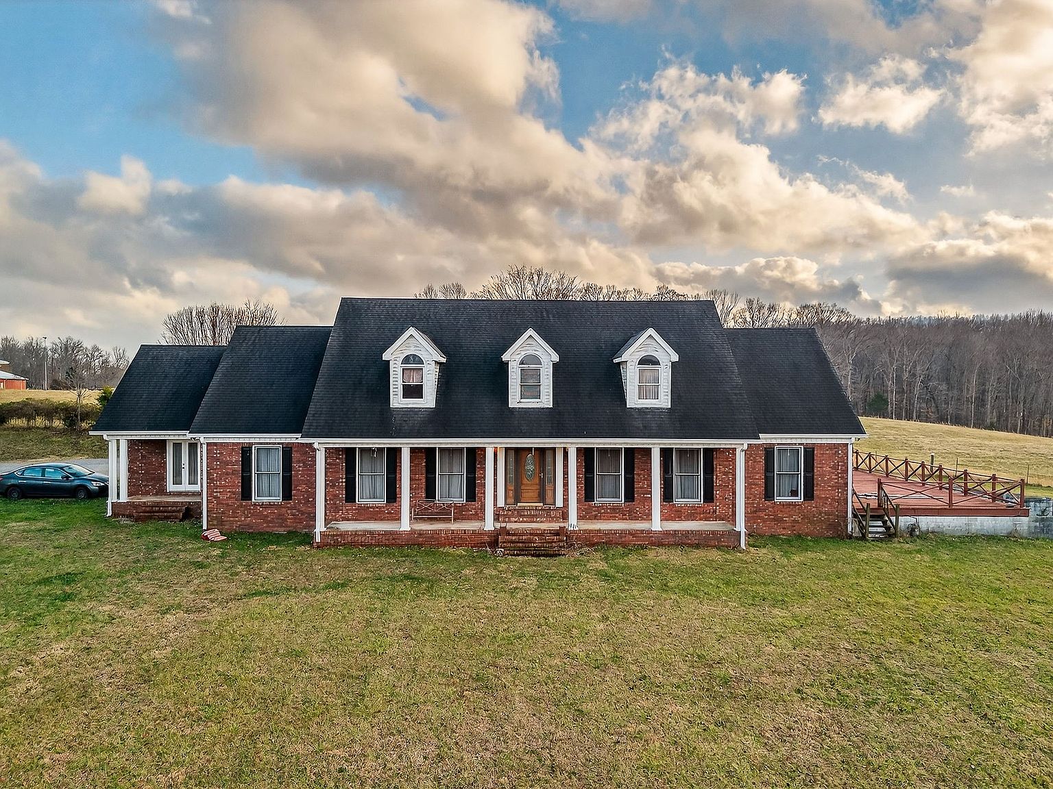 s*u様 house on the hill L/S Tee (Checker) 9334 Short Mountain Rd, Smithville, TN 37166 | MLS #3079264 | Zillow