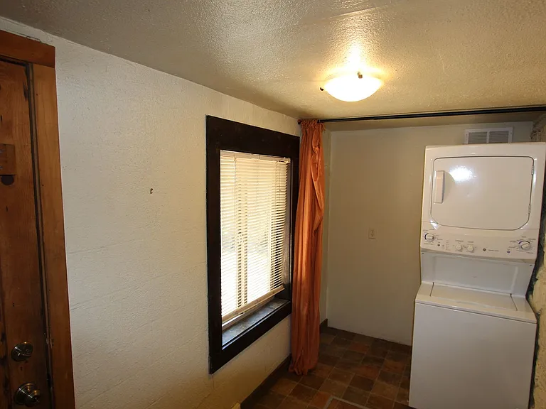 416 S Verde St — Photo 18