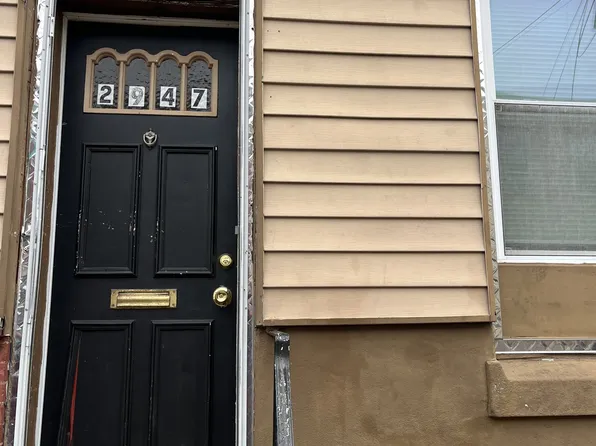 2947 Kip St, Philadelphia, PA 19134