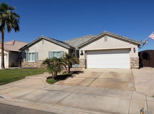 813 E 2nd St, Imperial, CA 92251
