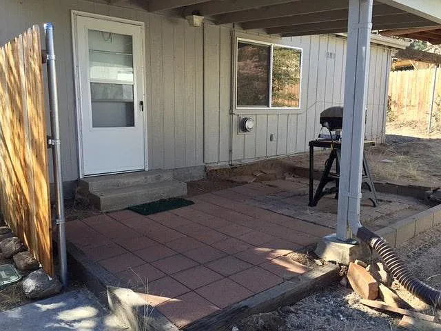 1525 Private Rd — Photo 6