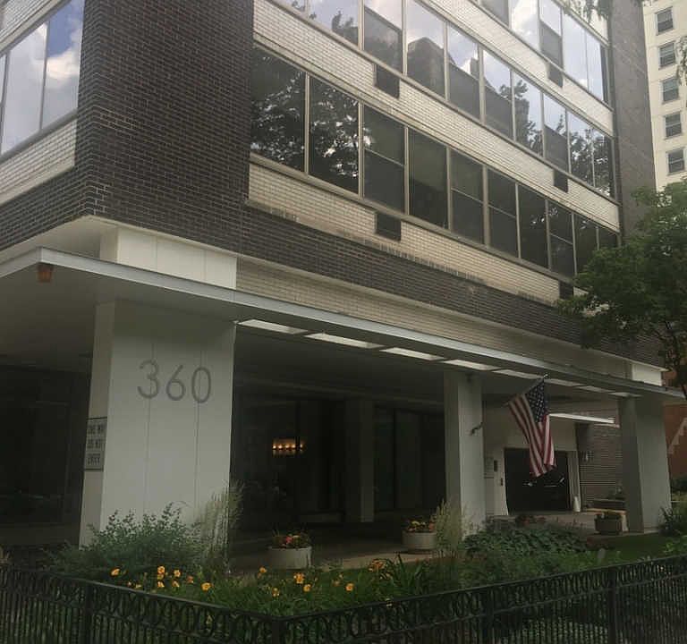 1st image of 360 W Wellington Ave APT 11E