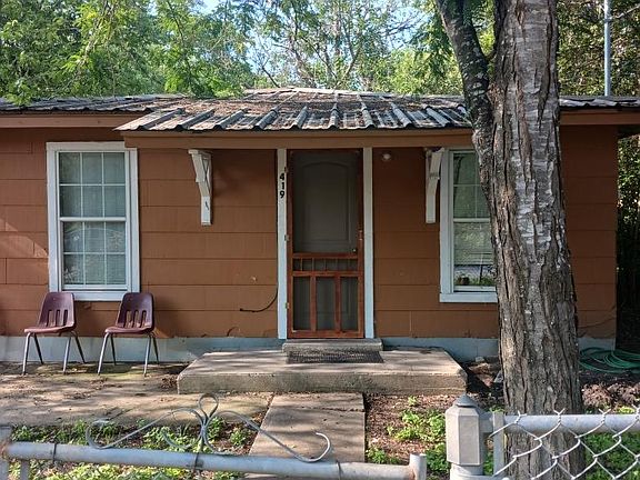 2nd image of 419 Avenue C