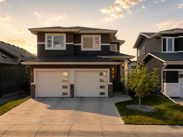 110 Longmire Close, Red Deer, AB T4R 0T1