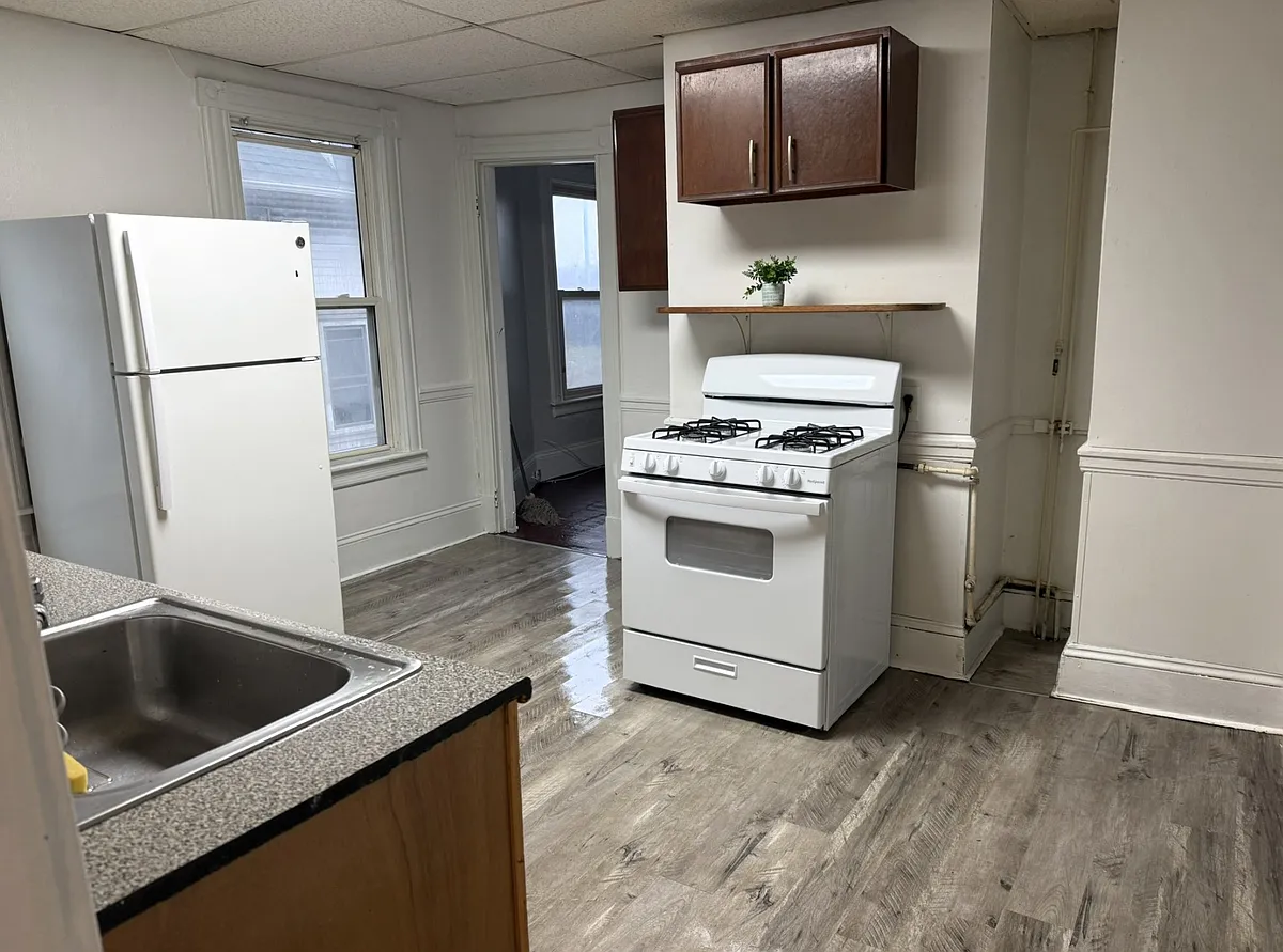 Building Photo - 371-373 E Columbus Ave #2