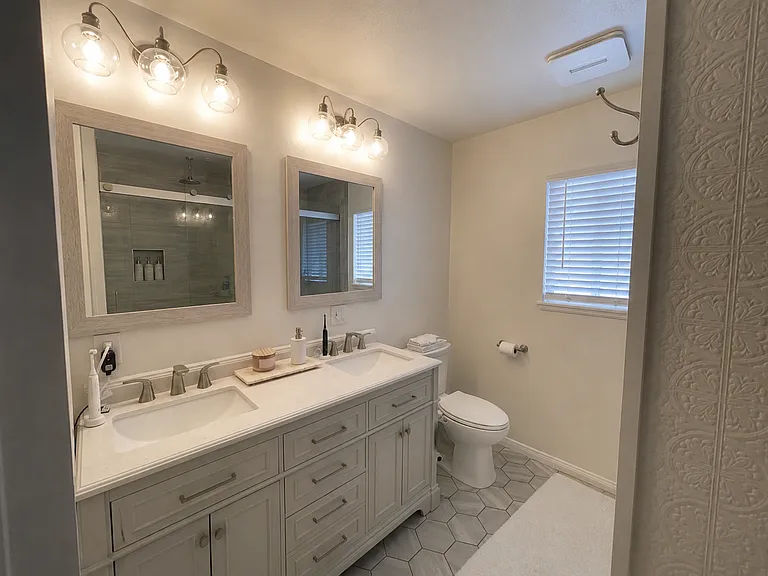 27200 Lancebrook Dr — Photo 9