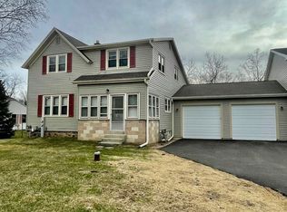 W180S8086 Pioneer Dr, Muskego, WI 53150