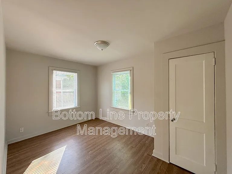 233 Orange St — Photo 10