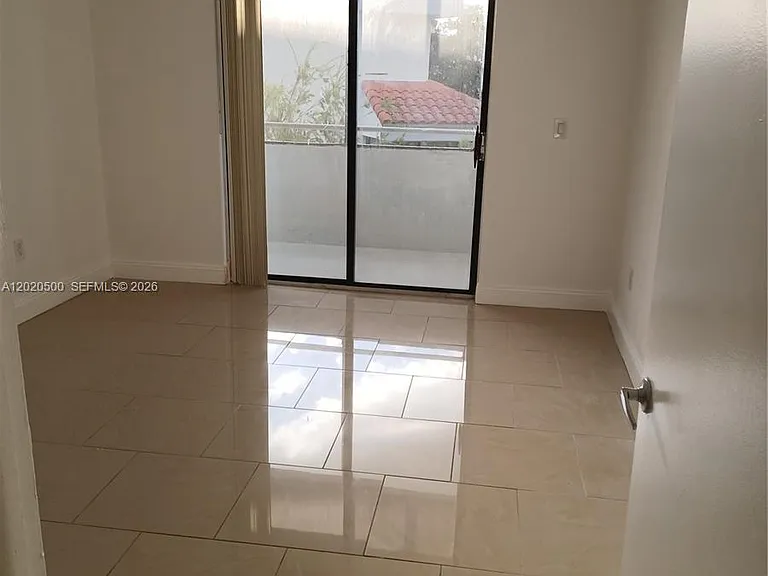 8275 SW 152nd Ave #D-416 — Photo 9