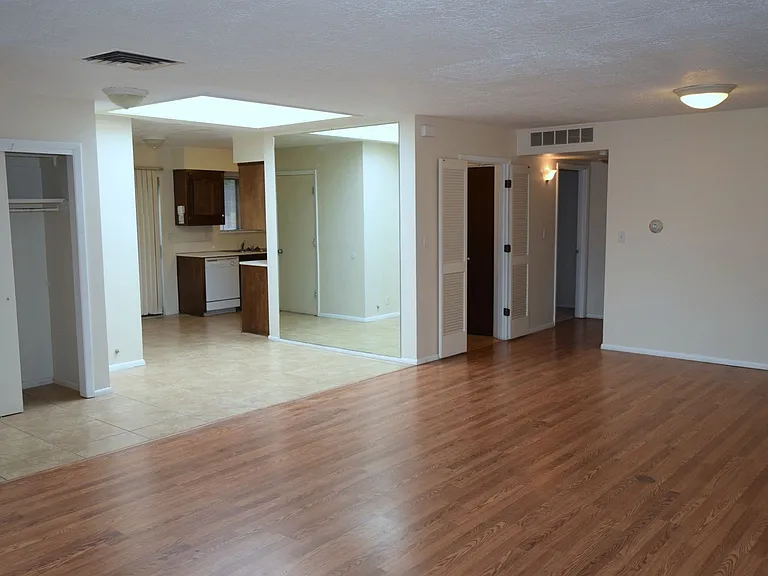 6008 Quemado Dr NE — Photo 3