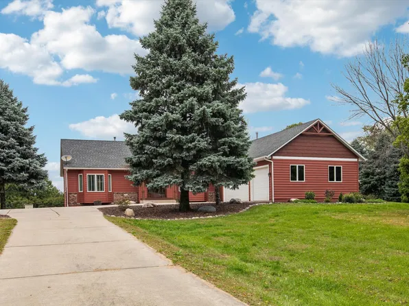 6176 W 214th St, Jordan, MN 55352