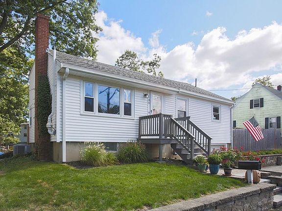 2nd image of 139 Circuit Ave
