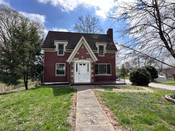 213 W Center St, Munfordville, KY 42765