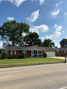 905 W Evergreen Ave, Effingham, IL, 62401