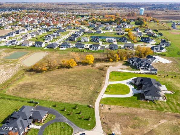 9450 Sweetwater Ln, Sylvania, OH 43560