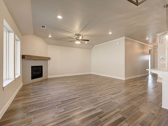 Example of Ashland Floor Plan - Features and Finishes may vary based on product availability