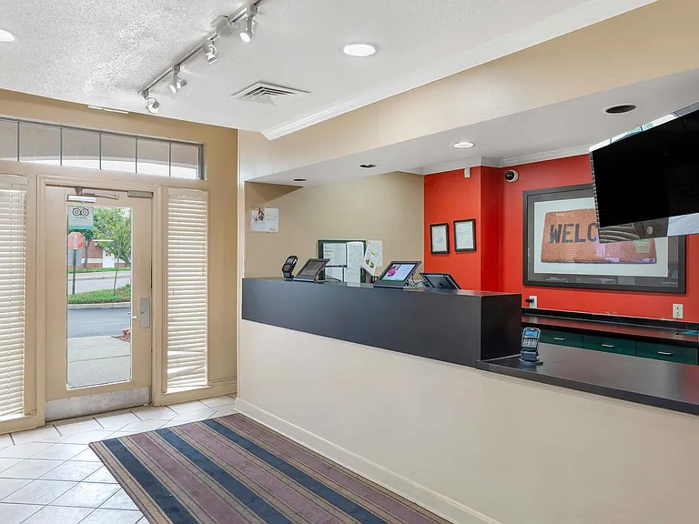 Lobby and Guest Check-in