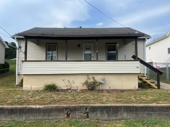 119 Merrill Ave, Rivesville, WV 26588