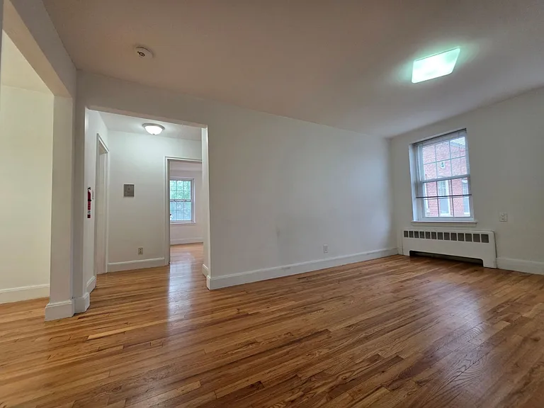 25 Englewood Ave #6 — Photo 20