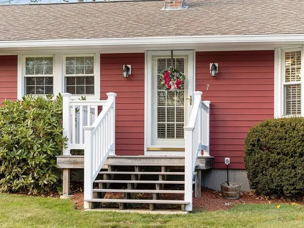 7 Prescott St, Rutland, MA 01543