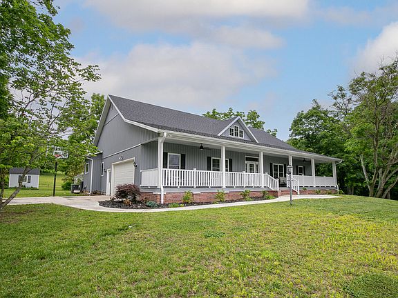 2nd image of 1422 E 370th Road