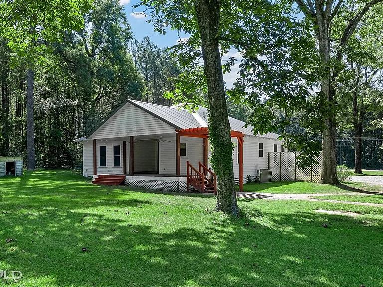 3783 Old Plain Dealing Rd — Photo 12