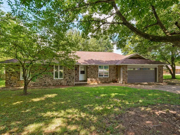 6401 N Marilyn Avenue, Springfield, MO 65803