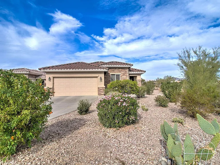 22896 W Arrow Dr — Photo 3