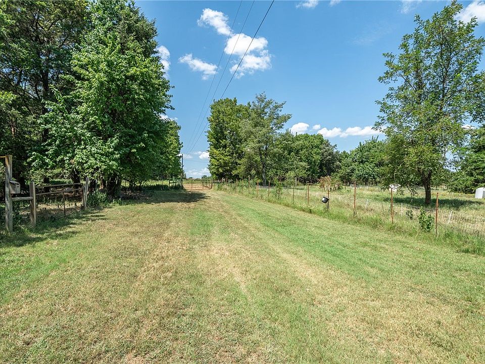 2nd image of Hunton Ln