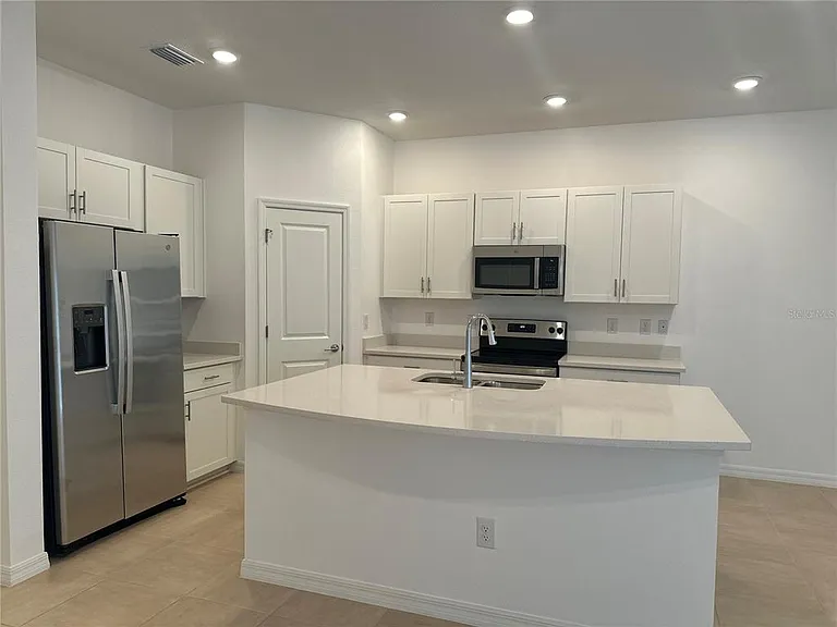 2358 Paravane Way — Photo 14
