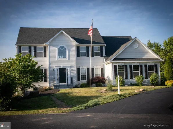 56 General Semmes Ct, Harpers Ferry, WV 25425