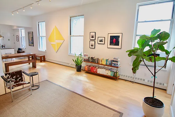 Rented by True Lofts New York LLC | media 25