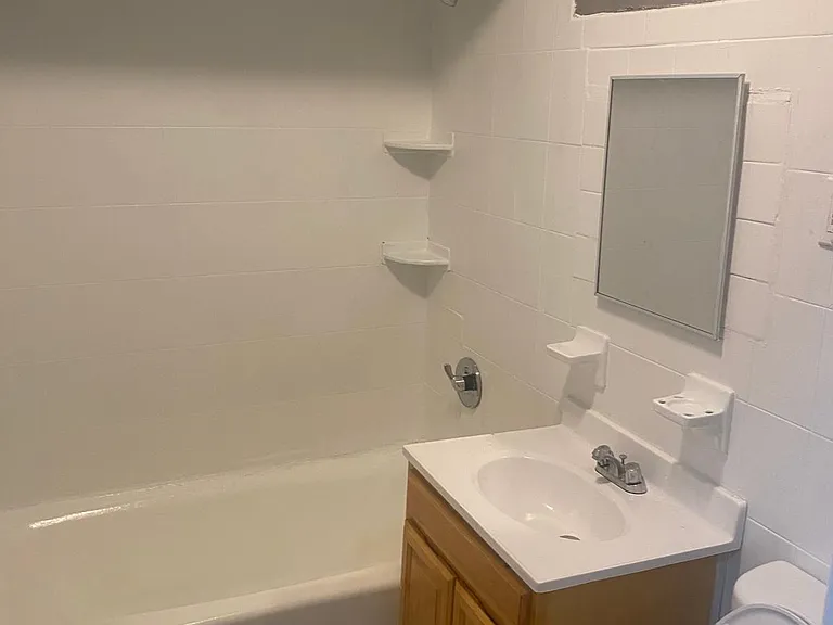 76 N 9th St #17 — Photo 4