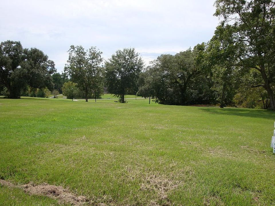 1st image of 25828 Pinecrest Dr