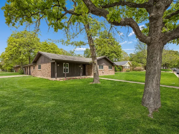 740 Joanna Dr, Hurst, TX 76053