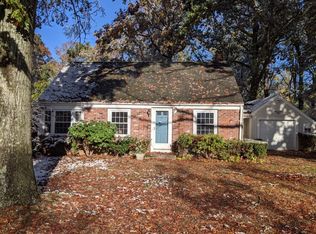 188 Forbes St, Riverside, RI 02915