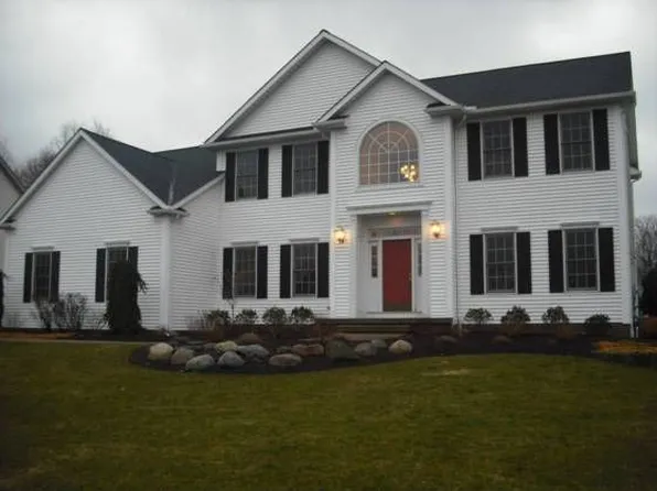 903 Elmwood Dr, Macedonia, OH 44056