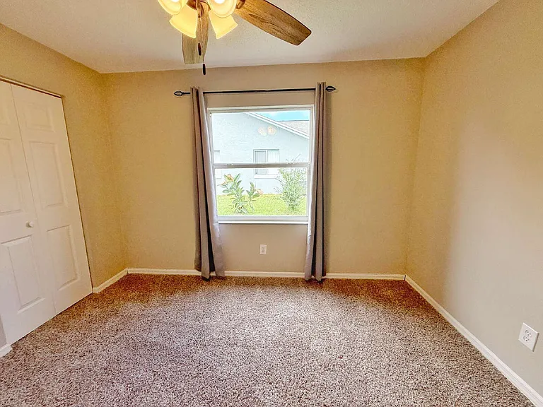 39 Fischer Ln — Photo 18
