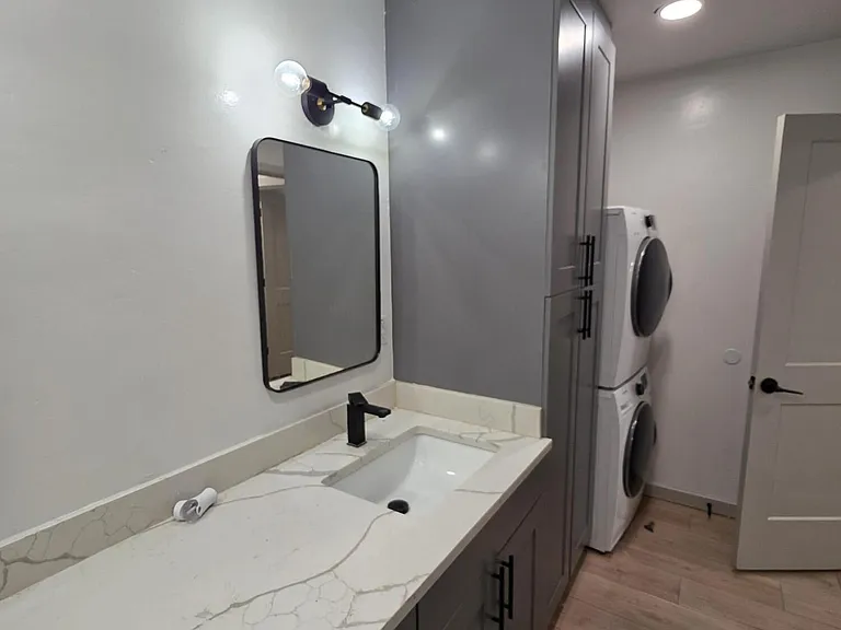 4036 E Moreland St #B — Photo 12