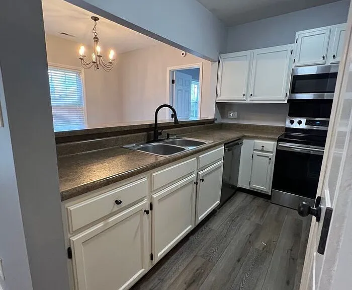 3218 Selwyn Farms Ln #1 — Photo 12