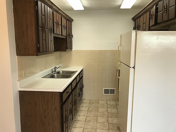 2nd image of 1509 Pennsylvania Ave #11571043
