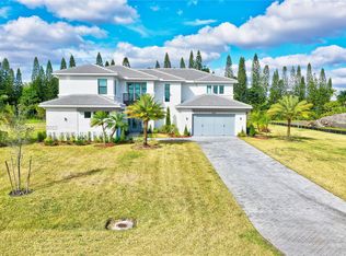 17805 Rolling Oaks Estates Dr, Southwest Ranches, FL 33331