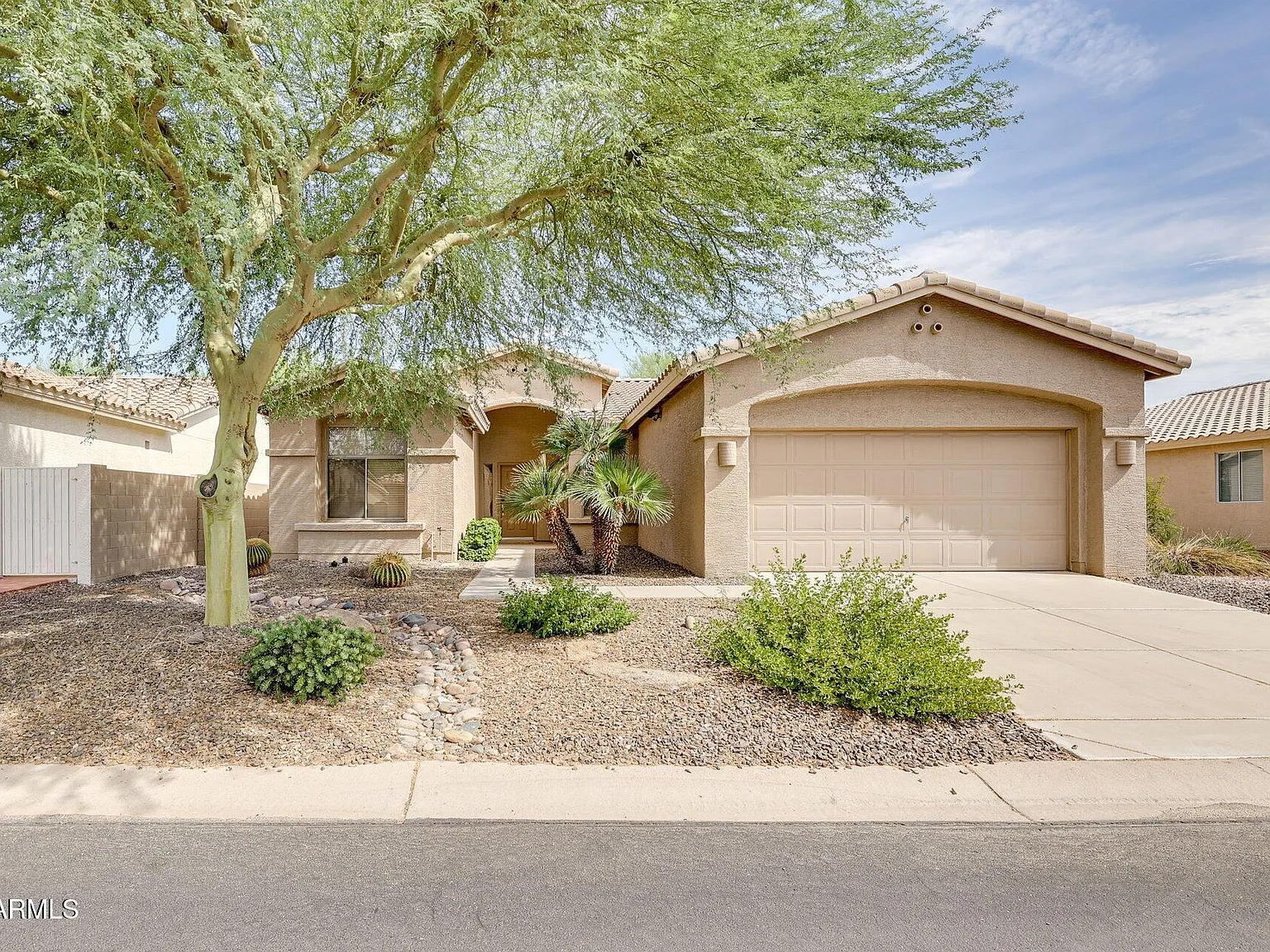 2 bed, 2.0 bath, 1566 sqft, $3,000 — Photo 2