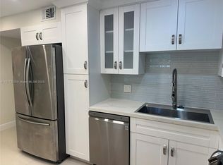 3520 Oaks Way APT 108, Pompano Beach, FL 33069